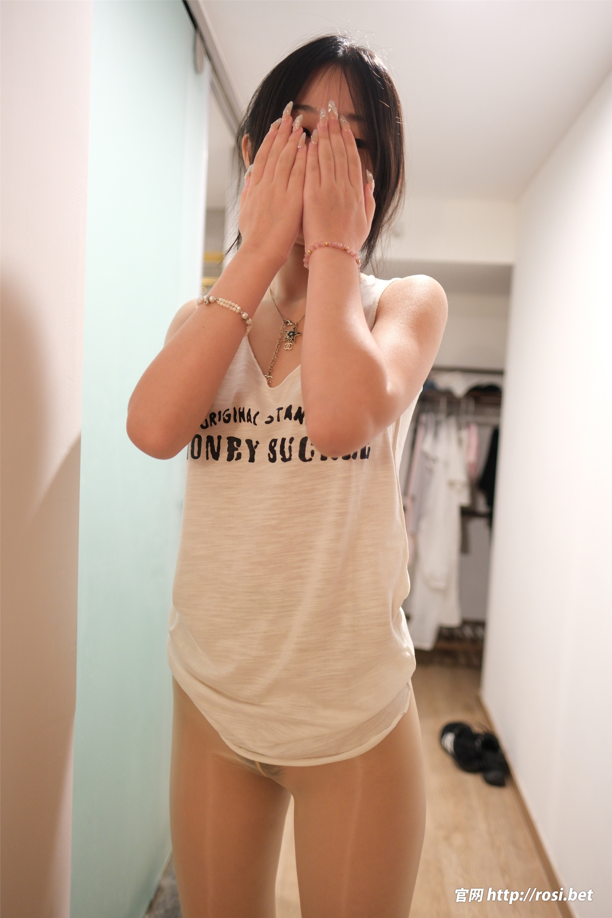 ROSI写真 2024.11.26 NO.4740